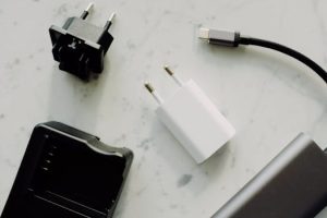 Charging Solutions for Travelers Who Hate Cords