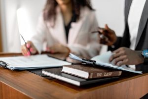The Art of Negotiating Legal Settlements